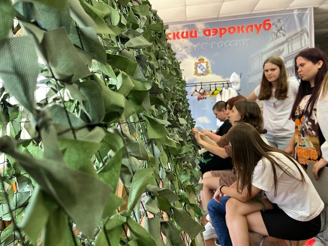 Активисты курских первичных отделений «Движения первых» участвуют в акции «Помогаем нашим.